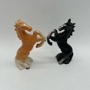 Vintage Rearing Stallion Horses Salt Pepper Shakers READ DESCRIPTION